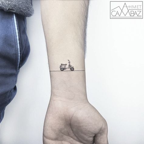 10+ Simple Yet Striking Tattoos By Former Turkish Cartoonist That You'll Want On Your Skin Vespa Scooter Tattoo, Moped Tattoo, Scooter Tattoo, Vespa Tattoo, Biker Tattoo, Motor Tattoo, Biker Tattoos, Tattoo Trend, Парные Тату