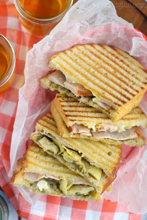 This Turkey Artichoke Panini is like your favorite cafe sandwich at home! Artichoke Panini, Healthy Lunch Salad, Food Garnish, Sub Sandwiches, Cook Up A Storm, Best Comfort Food, Lunch Salads, Healthy Work, Stir Fries