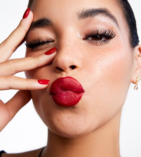 Emilynn Rose | RED LIPS 💋 Which look is your faveeee! Wow can you believe all these looks were with my girl @hkassel 💄❤️ | Instagram Bobbi Brown Lipstick, Lipstick Ad, Creative Advertising Photography, Beauty Advertising, Makeup Ads, Photoshoot Makeup, Beauty Photoshoot, Face Photography, Fashion Photography Poses