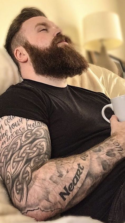 #beard  #stubble  #shave  #whiskers  #goatee #beards #beardlife #beardy #beardedmen #beardedman #beardpower #bearding #beardies #beardlover #beardlifestyle    Support us by following 🧔🏻👍 Beard And Tattoos, Tapered Beard, Man Bun Beard, Ducktail Beard, Beard And Mustache Styles, Scruffy Beard, Man With A Beard, Mens Beard Grooming, Abercrombie Men