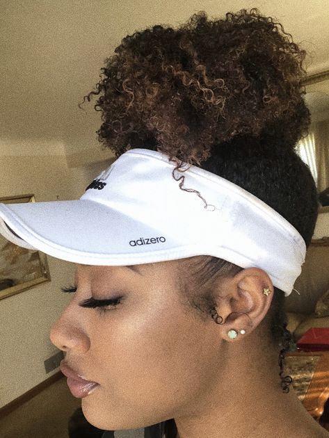 Cute Hairstyles With A Visor, Hairstyles To Wear With A Visor, Visor Hairstyles Cute, Visor Hat Hairstyles, Easy Work Hairstyles, Running Outfits, Visor Hairstyles, Hair Catalog, Top Hairstyles