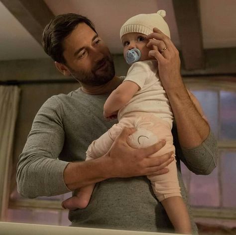 Max Goodwin, Tom Keen, Ryan Eggold, Lit Songs, New Amsterdam, Steve Mcqueen, Serie Tv, Amsterdam, Tv Shows