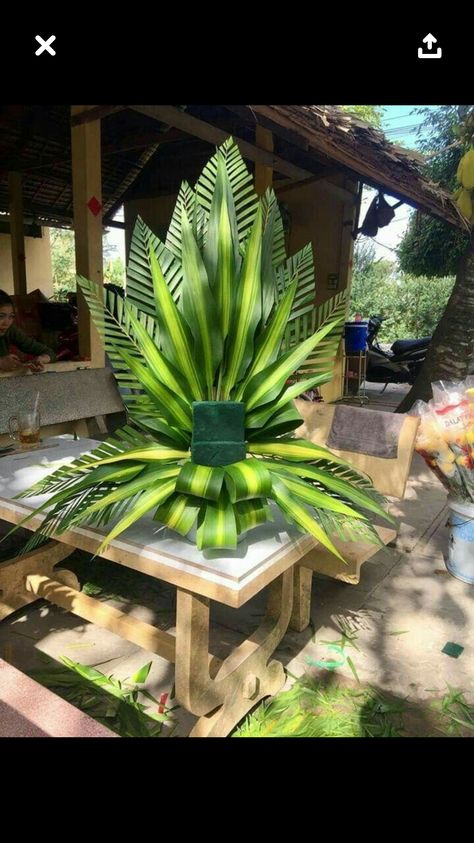 Dekoratívne Vence, Foliage Arrangements, Contemporary Flower Arrangements, Tropical Floral Arrangements, Tropical Flower Arrangements, Easter Flower Arrangements, Altar Flowers, Large Flower Arrangements, Flower Arrangement Designs