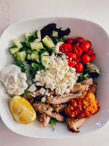 Lemon Chicken Bowl, Cava Chicken, Copycat Cava, Cava Bowl, Juiciest Chicken, Chicken Bowls, Red Pepper Hummus, Lemon Cucumber, Greek Flavors