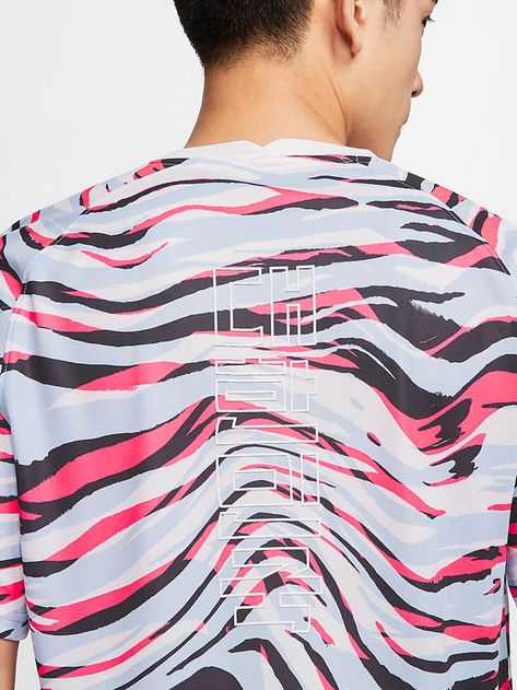 Nike Reveal Full 2020/21 South Korea Football Collection - SoccerBible Running Jersey, Cycling Jersey Design, Sport Shirt Design, T Shirt Logo Design, Sports Jersey Design, Shirt Logo Design, Football Jackets, Football Tops, Top Nike