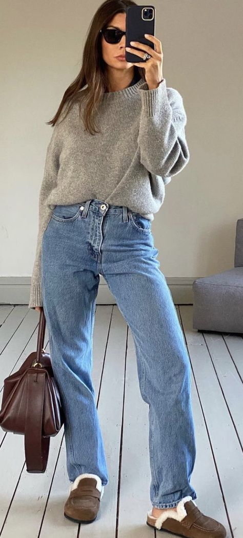 Slouchy Shirt Outfit, Garage Slouchy Jeans, Slouch Jeans Outfit, Loose Mom Jeans Outfit, Slouchy Jeans Outfit Winter, Slouchy Jeans Outfit, Mom Fits, Slouch Jeans, Jeans Outfit Winter