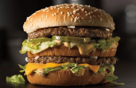 Mcdonald Menu, Burger And Fries, Fast Food Chains, Delicious Burgers, Big Mac, Food Trends, Copycat Recipes, Chicken Burgers, Food Cravings