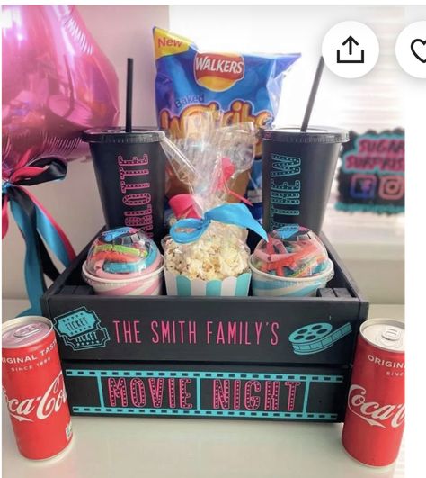 Couples Movie Night, Movie Night Box, Movie Night Basket, Diy Movie Night, Movie Night Gift, Movie Night Birthday Party, Plastic Party Cups, Movie Night Snacks, Backyard Movie Nights