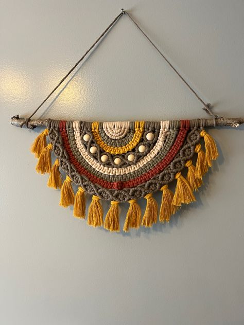 فن النسيج, Macrame Wall Hanging Ideas, Crochet Wall Hanging, Crochet Wall Art, Boho Macrame Wall Hanging, Macrame Mandala, Macrame Knots Pattern, Macrame Wall Hanging Patterns, Crochet Wall Hangings