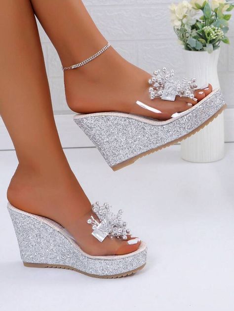 Jorge Gonzalez, French Women Style, Creative Shoes, Shoes Hack, Wedding Plan, Bling Wedding, Transparent Fashion, Fancy Shoes, Wedding Dress Accessories