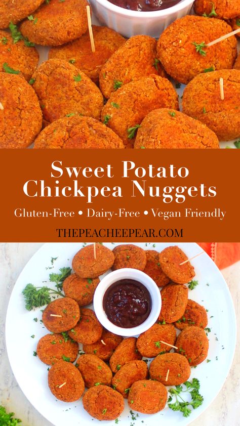 These Sweet Potato Chickpea Nuggets make for a great finger food for infants and toddlers. They’re rich in nutrients essential for the growth and development of your little ones. Both sweet potatoes and chickpeas are loaded with health benefits your kids need as they are growing. Plus, these are super tasty and excellent for picky eaters. They're also gluten-free, dairy-free, and Vegan friendly. via @ThePeacheePear Food For Infants, Juice Cart, Chickpea Nuggets, Veggie Board, Resep Vegan, Veggie Options, Potato Chickpea, Mind Diet, Savory Food