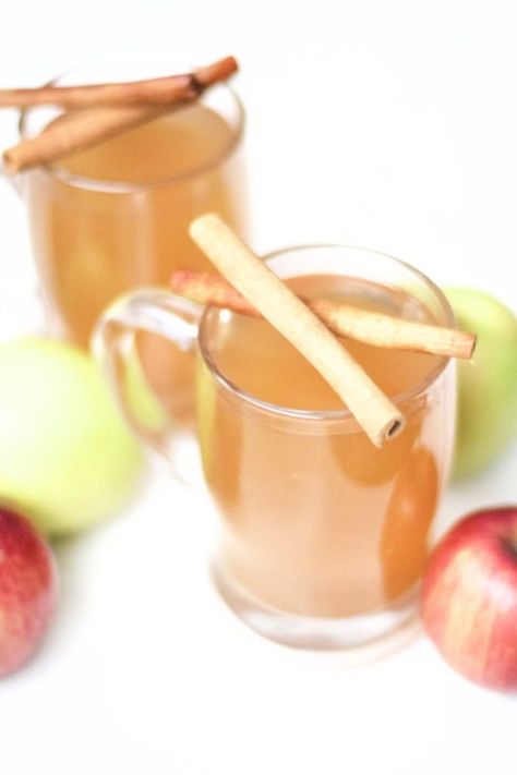 Super Easy Slow Cooker Apple Cider (Gluten-Free, Vegan, Paleo) Paleo Apple Cider, Healthy Apple Cider, Hot Apple Cider Recipe, Healthy Alcohol, Slow Cooker Apple Cider, Apple Cider Drink, Slow Cooker Apple, Paleo Drinks, Apple Cider Recipe