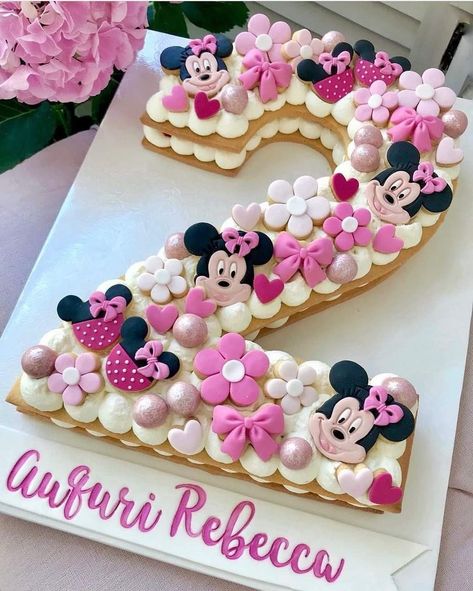 Minnie Mouse Cake Design, Minnie Mouse Birthday Theme, Minnie Mouse Birthday Party Decorations, Minnie Mouse Birthday Cakes, First Communion Cake, Beautiful Cake Designs, 2nd Birthday Party Themes, Minnie Mouse Cake