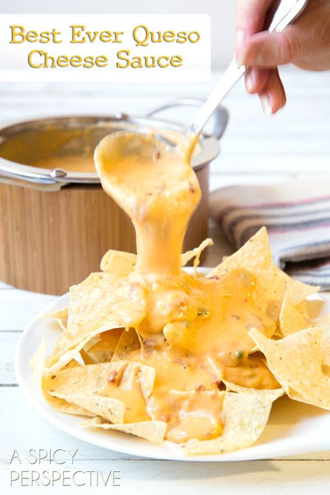 Cheese sauce makes or breaks any nacho recipe. The Best Queso Cheese Sauce recipe is easy and flavorful, with sharp and smoky notes. Drizzle over tortilla A Spicy Perspective, Queso Recipe, Nacho Cheese Sauce, Queso Cheese, Nacho Cheese, Football Food, Think Food, Slow Cooking, Party Food Appetizers