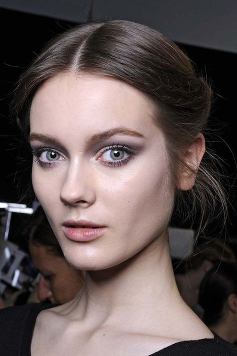 Jac Jagaciak - Valentino xx Jac Jagaciak, Monika Jagaciak, Models Backstage, Runway Beauty, Backstage Runway, Models Off Duty, Best Model, Beauty Inspiration, Dark Hair