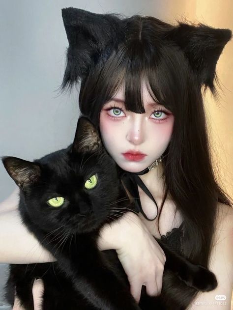 Meng Lu, Cat Cosplay, Uzzlang Girl, Anime Poses Reference, Cat Girl, Girl Face, Aesthetic Girl, Cosplay Anime