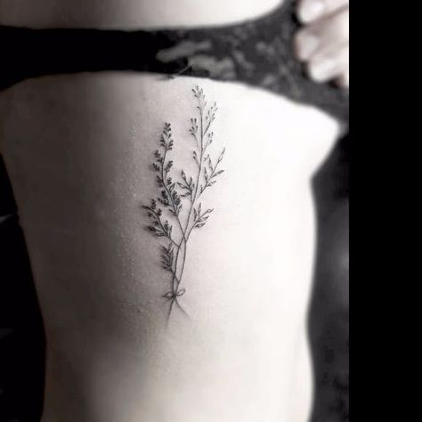 Girl Rib Tattoos, Tattoo Diy, Lavender Tattoo, Wildflower Tattoo, Tattoo Girls, Side Tattoos, Diy Tattoo, Rib Tattoo, Trendy Tattoos