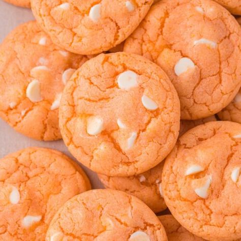 Orange Creamsicle Cookies - Happy Family Recipes Orange Jello Cake, Orange Cookies Recipes, Orange Creamsicle Cookies, Creamsicle Cookies, Happy Family Recipe, Jello Cookies, Orange Jello, Jello Cake, Orange Cookies