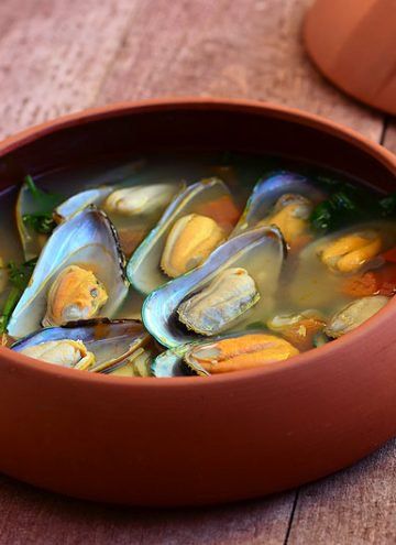 Recipes - kawaling pinoy Tahong Recipe, Mussel Soup, Seafood Medley Recipes, 10 Min Meals, Recipes Filipino, Kawaling Pinoy, Seafood Medley, Seafood Buffet, Seafood Mix