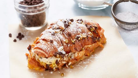 Cannoli croissant pudding Cannoli Croissant Bread Pudding, Cannoli Croissant Pudding, Brunch Danish, Mary Makes It Easy Recipes, Chocolate Bowls With Balloons, Croissant Pudding, Mary Makes It Easy, Croissant Bread Pudding, Mary Berg