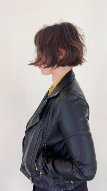 Hairstyles For French Bob, French Bob Mullet, Chin Length Messy Bob, French Micro Bob, Baby Bangs Bob, Short Bob Back View, Messy French Bob, Flipped Out Bob, Flicked Bob