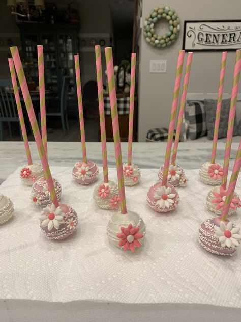 Cake Pops First Birthday, Flower Theme Cake Pops, Wild Flower Cake Pops, Groovy One Cake Pops, Wildflower Cake Pops, Groovy Cake Pops, Daisy Cake Pops, Pink Daisy Cake, Graduation Cake Pops