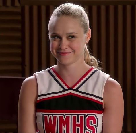 Kitty Glee, Kitty Wilde, Pfp Photos, Glee Icons, Mark Salling, Women Rule, Becca Tobin, Glee Fashion, Bride Sister