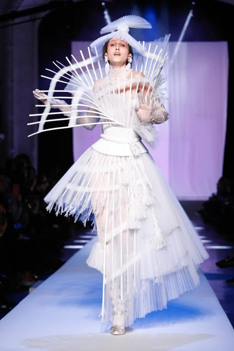 Avangard Fashion, Jean Paul Gaultier Couture, Gaultier Couture, Fashion Template, Couture Ideas, Sculptural Fashion, Spring Couture, Weird Fashion, Armani Prive