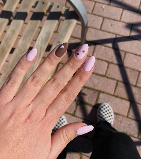 Long nails brown and pink with hearts Nails Brown And Pink, Aesthetic Nails Brown, Long Nails Brown, Brown Acrylic Nails, Nails Brown, May Nails, Pink Gel Nails, Punk Nails, Aesthetic Nails