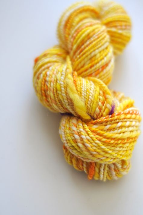 this is the last "color" that i spun for this project i'm working on.  since, i've decided to spin the neutral accent instead of using a commercially available yarn. Hybrid Animals, Yellow Yarn, Artisan Yarn, Happy Yellow, Spinning Wool, Pretty Yellow, Yarn Inspiration, Spinning Yarn, Yarn Stash