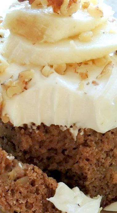 Vanilla Banana Walnut Cake, Banana Spice Cake Recipes, Spiced Banana Cake, Walnut Banana Cake, Banana Walnut Bundt Cake, Banana And Walnut Cake, Banana Walnut Cake Recipe, Banaba Bread, Banana Spice Cake