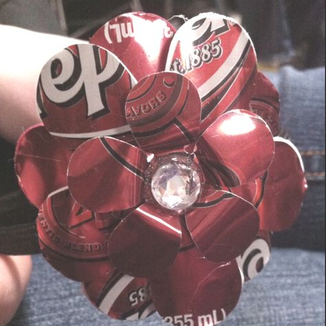 Dr Pepper Crafts, Dr Pepper Crafts Diy, Dr Pepper Valentines Gift Ideas, Dr Pepper Wedding Ideas, Dr Pepper Can Crafts, Dr Pepper Gift Ideas Diy, Dr Pepper Flower Bouquet, Dr Pepper Gifts, Dr Pepper Bouquet