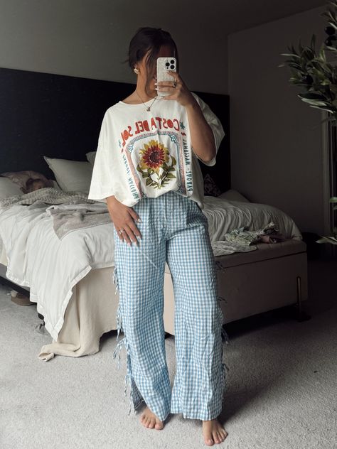 Women Y2K Pajama Pants Bow Tie … curated on LTK Outfits With Pajama Pants, Pajama Pants Outfit Aesthetic, Pj Pants Outfit, Pajama Pants Outfit, Trendy Mom Outfits, Casual Mom Style, Outfit School, Pajama Day, Trendy Mom