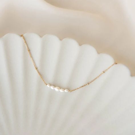 Pearl Boat Necklace - Zanna | Linjer Jewelry Boat Necklace, Puffy Heart Necklace, Permanent Jewelry, Graduation Necklace, Mother Jewelry, London Blue Topaz Ring, Jewelry Pearl, Dress Indian, Best Gifts For Her