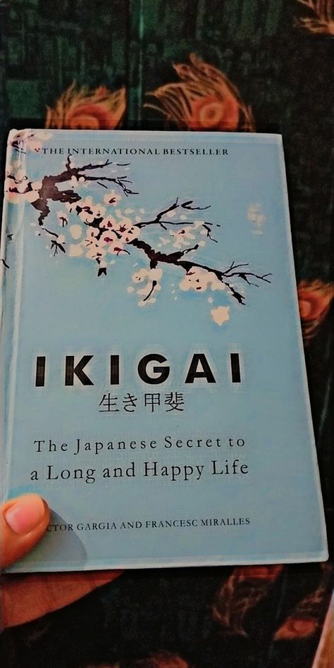 The Japanese secret to a long and happy life Japanese Math, Japanese Novels, Master Board, Japanese Books, Math Books, Book Of Life, Project Ideas, Live Life, Happy Life