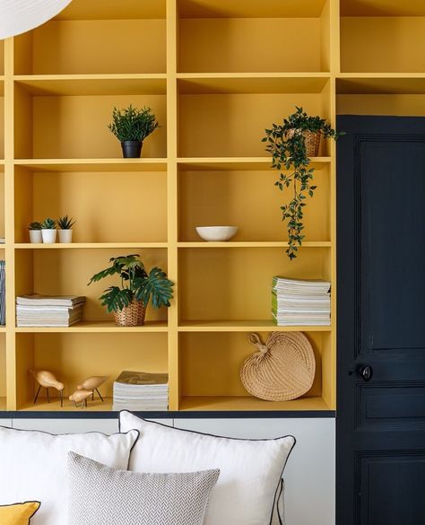 Yellow Built In Bookcase, Mustard Bookcase, Yellow Bookcase, Yellow Bookshelves, Yellow Shelf, Floor To Ceiling Bookshelves, Bookshelf Lighting, Bibliotheque Design, Built In Shelves Living Room