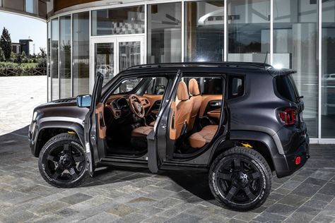 Jeep Renegade Interior, Jeep Renegade Custom, Built Jeep, Jeep Wrangler Renegade, Jeep Renegade Trailhawk, Auto Jeep, Bat Man, Luxury Vehicles, Custom Jeep