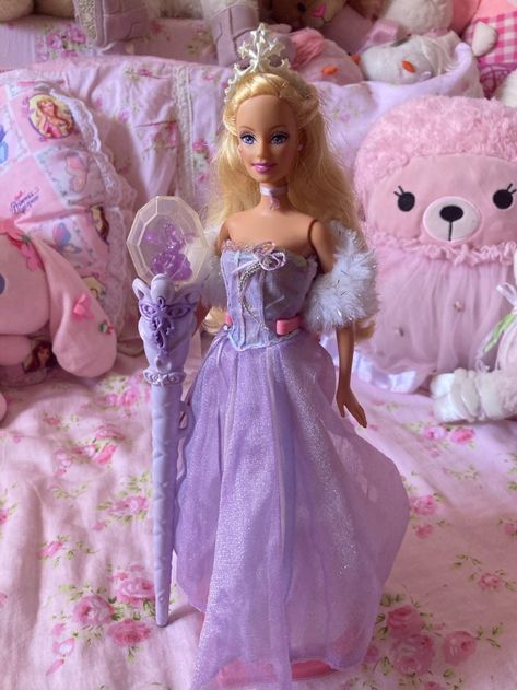 Barbie Magic Of Pegasus, Magic Of Pegasus, Aesthetic Barbie, Thrift Board, 2000s Girl, 2010s Nostalgia, Barbie 2000, Neon Room, 2000s Aesthetic