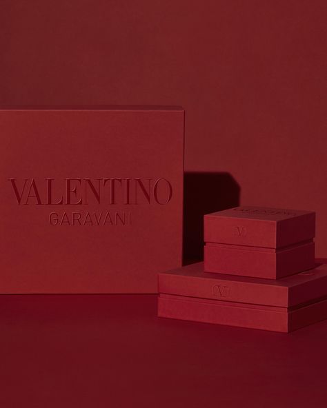 Red Valentino Bag, Valentino Packaging, Valentino Aesthetic, Woman In Gold, Vintage Valentino, Studded Sneakers, Isometric Art, Oxford Boots, Beauty Event