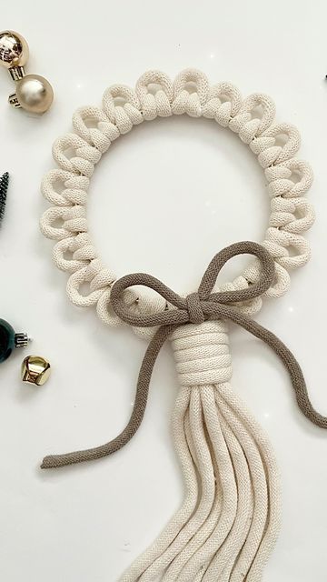 Metal Ring Crafts, Macrame Using Wooden Rings, Macrame With Wooden Rings, Macrame With Steel Rings, Large Macrame Christmas Wreath, Christmas Macrame Ideas Wreaths & Garlands, Ring Wreath, Macrame Knots Pattern, Rope Crafts Diy