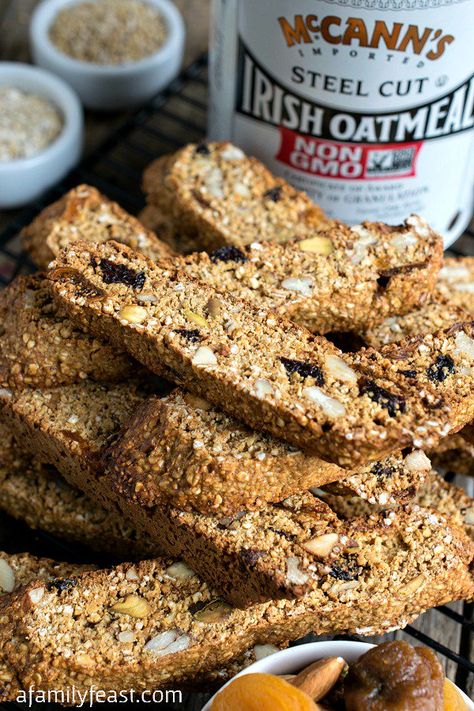 Steel Cut Oats Breakfast Biscotti - A Family Feast Breakfast Biscotti, Irish Oatmeal, Rusk Recipe, Steel Cut Oats Recipe, Dessert Aux Fruits, Biscotti Recipe, Desserts Vegan, Steel Cut Oats, Oats Breakfast