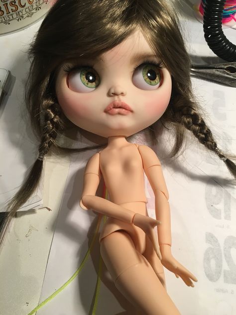 Custom blythe doll, Brown hair Blythe Doll Hazel Eyes, Blythe Doll Brown Hair Hazel Eyes, Blythe Dolls Green Eyes, Blythe Doll Brown Hair Green Eyes, Blythe Doll Brown Hair, Brown Hair And Hazel Eyes, Brown Hair Green Eyes, Reference Board, Brown Hair Brown Eyes