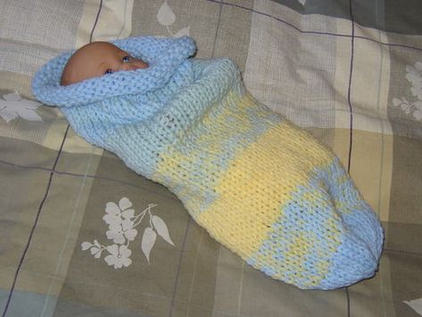 Baby Sack, Baby Cocoon Pattern, Baby Slaapzakken, Trendy Knitting, Bunting Bag, Knitting Baby, Baby Cocoon, Baby Sleep Sack, Baby Bunting