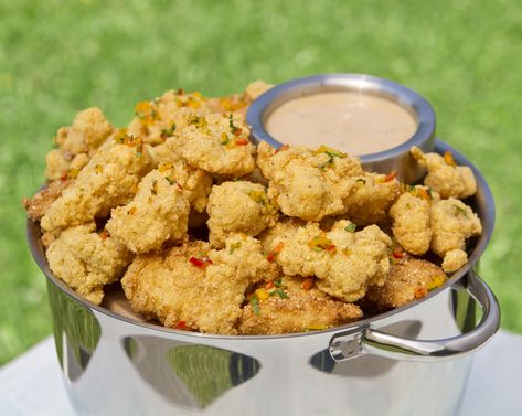 Florida Food Recipes, Alligator Recipes, Honey Mustard Dipping Sauce Recipe, Fried Alligator Recipe, Alligator Bites, Fried Alligator, Gator Recipe, Alligator Meat, Honey Mustard Dipping Sauce