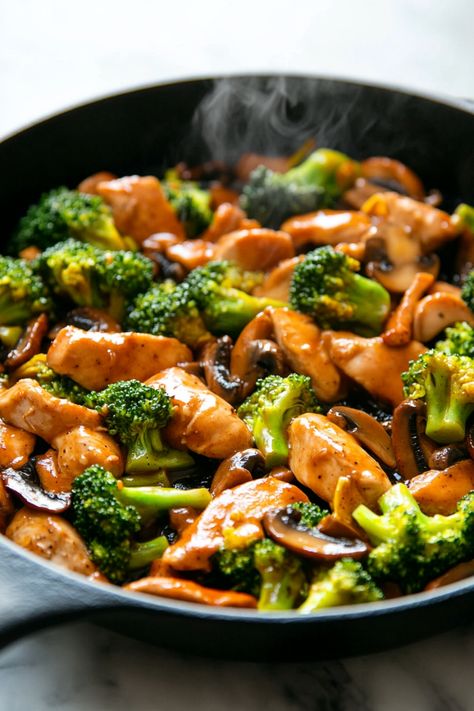 Looking for a delicious and healthy meal idea? Try this mouthwatering recipe for tender, juicy chicken breast with nutritious broccoli. This flavorful dish is perfect for lunch or dinner and will satisfy your taste buds while keeping you feeling full and satisfied. Give it a try today! High Protein Chicken And Broccoli, Chicken Breast High Protein Recipe, Chicken Breast Recipes High Protein, Chicken Breast And Vegetable Recipes, Chicken Breast Broccoli Recipes, Tender Juicy Chicken Breast, Juicy Chicken Breast, Delicious Chicken Breast Recipes, Easy Chicken Breast