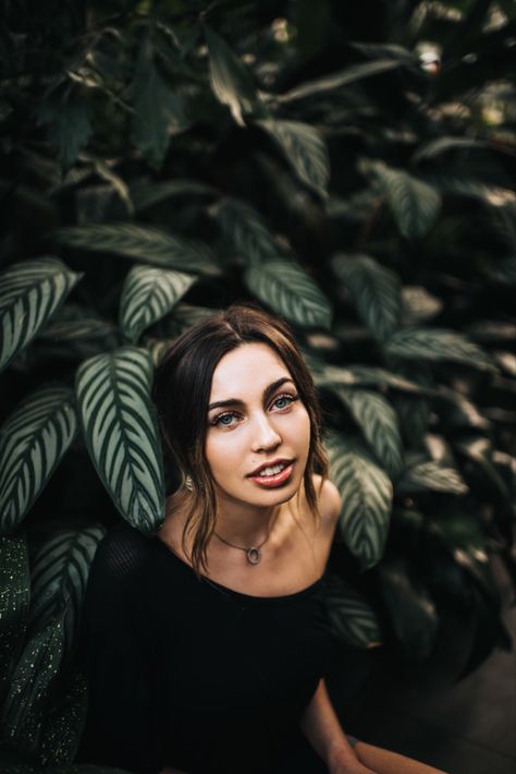 Conservatory Photoshoot, Green House Photoshoot, Botanical Photoshoot, Sisterhood Photoshoot, Plant Photoshoot, Greenhouse Studio Photography, Greenhouse For Photography, Greenhouse Styled Shoot, Greenhouse Portraits