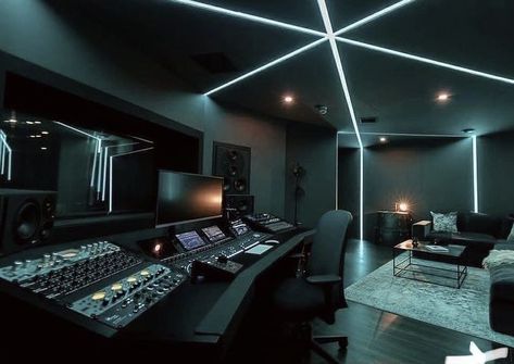 Home Music Rooms Luxury, Record Studio Aesthetic, Luxury Recording Studio, Home Recording Studio Aesthetic, Music Recording Studio Aesthetic, Music Studio Room Luxury, Dj Studio Room Ideas, Music Studio Interior Design, Music Studio Interior