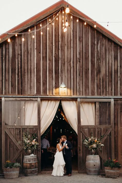 Celestial-inspired rustic barn wedding at Olympia’s Valley Estate in Petaluma, CA Wedding Hacks, Barn Wedding Inspiration, Northern California Wedding, Future Wedding Plans, Rustic Barn Wedding, Salou, Barn Wedding Venue, Western Wedding, A Barn