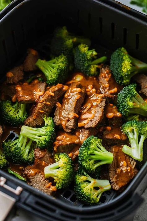 The Best Air Fryer Beef and Broccoli Beef Broccoli Recipes, Fluffy Scones, Béarnaise Sauce, Air Fryer Recipes Beef, Cooked Broccoli, Fluffy White Rice, Air Fryer Beef, Steak And Chips, Easy Beef And Broccoli