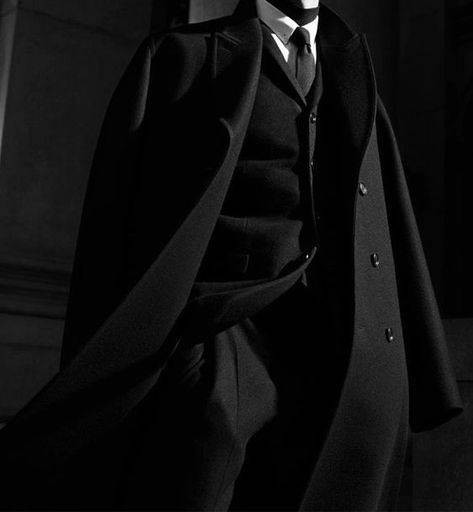 Rabastan Lestrange, Black Suit Men, Gentleman Aesthetic, Aesthetic Outfits Men, Future Outfit, Black Suits, The Villain, Black Aesthetic, Book Aesthetic